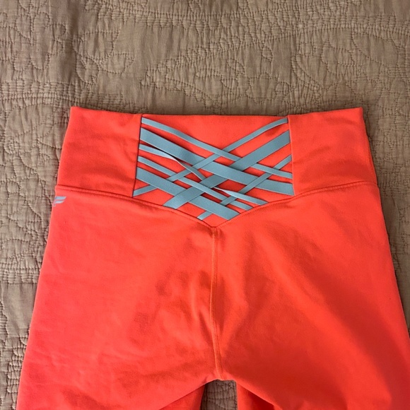 fabletics size m power hold biker shorts - Picture 2 of 3